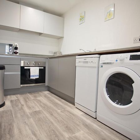 Sea Air - 2 Bedrooms - Parking - Mins To Beach Bournemouth Exterior photo