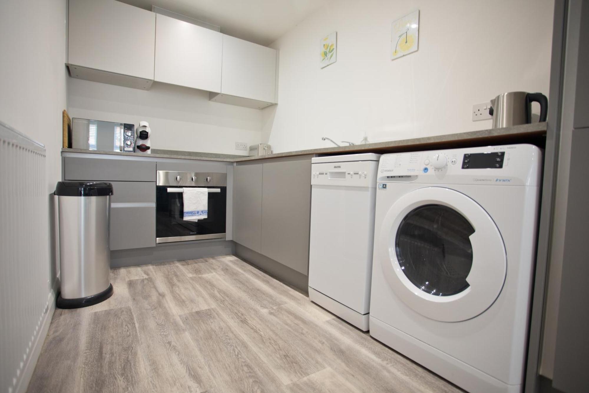 Sea Air - 2 Bedrooms - Parking - Mins To Beach Bournemouth Exterior photo